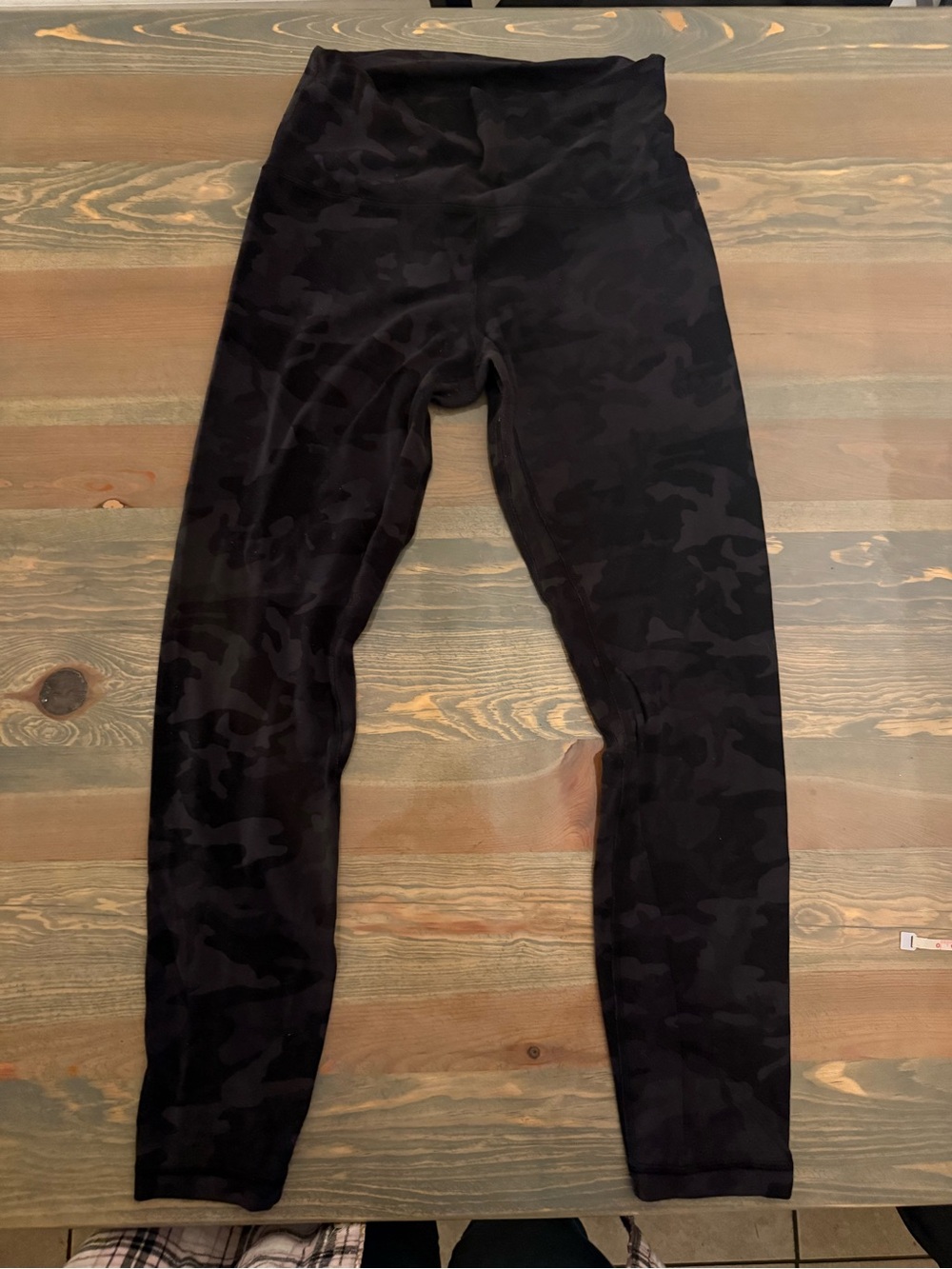 Lululemon Black gray Camo Active Leggings - Picture 3 of 5